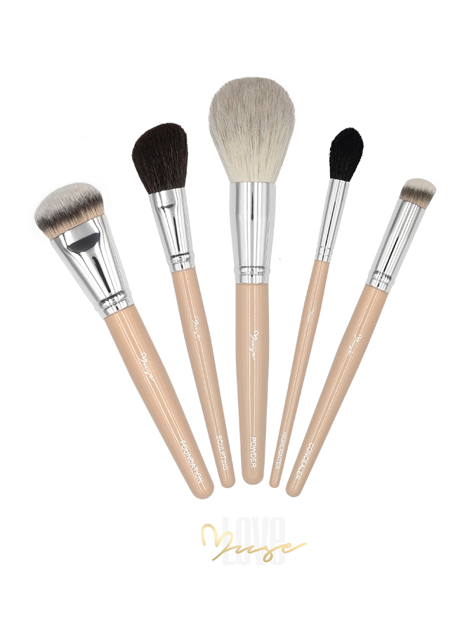 set-complet-fata-Love-Muse.jpg set-complet-fata-Love-Muse.jpg